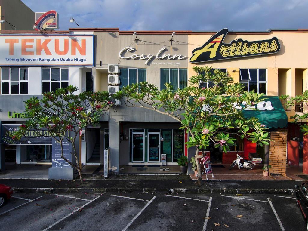 Cosy Inn Kuah Exterior photo